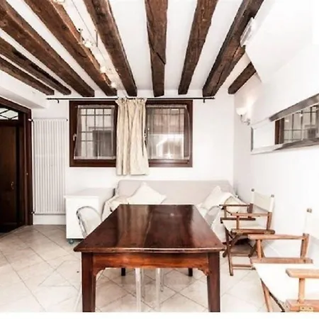 San Lio Apartment Venice